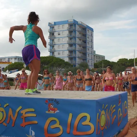 アパート Fuer 7 Personen Ca 45 Qm In Bibione, Adriakueste Italien Und Umgebung ビビオーネ